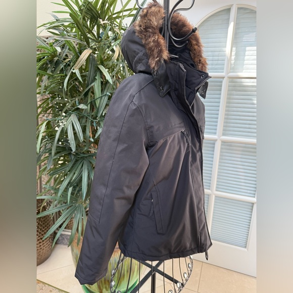 Banana Republic Black Parka Jacket with Faux Fur Hood. - Picture 4 of 11